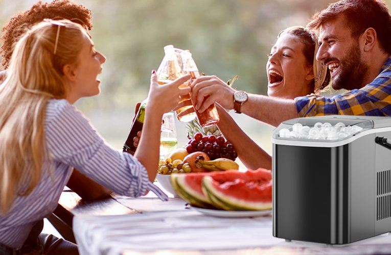 The Ultimate Portable Countertop Ice Maker: Fast, Smart, and Self-Cleaning with 5K+ Sold in the Past Month!